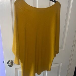 Ellen Tracy Yellow Crew Neck Sweater with Dolman Sleeves